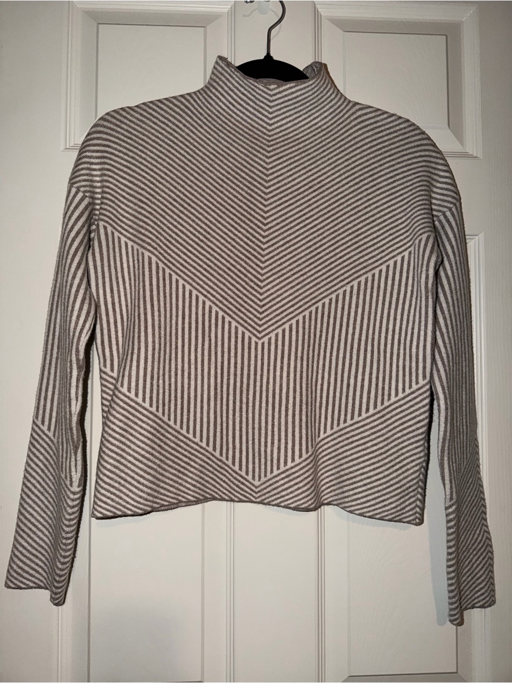 Cynthia Rowley Taupe & White Striped Chevron Mock Neck Cropped Sweater